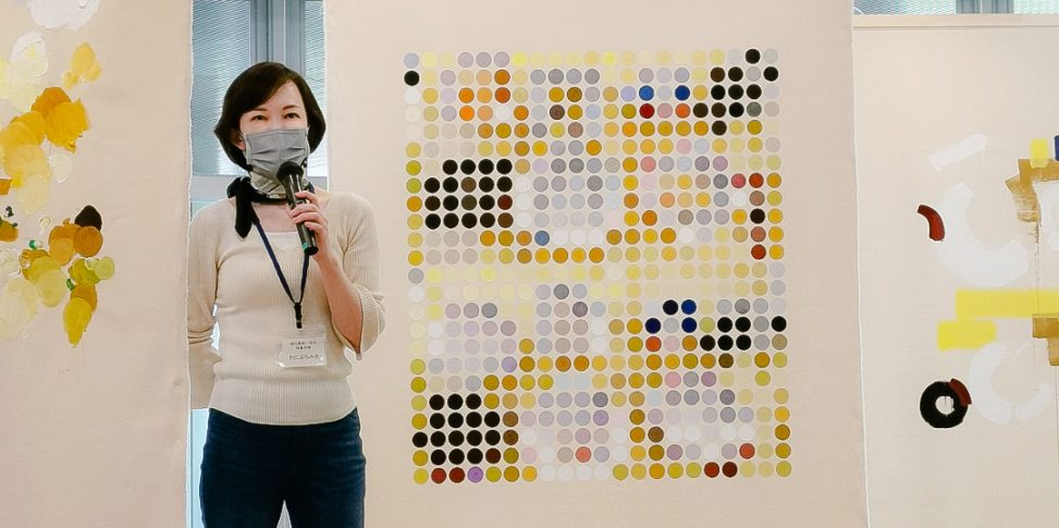 View of Miki Wanibuchi’s talk at the exhibition in Ibaraki-city Osaka.