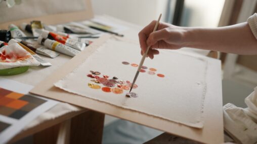 Photo by Yuki Hanadate, of Miki Wanibuchi painting.